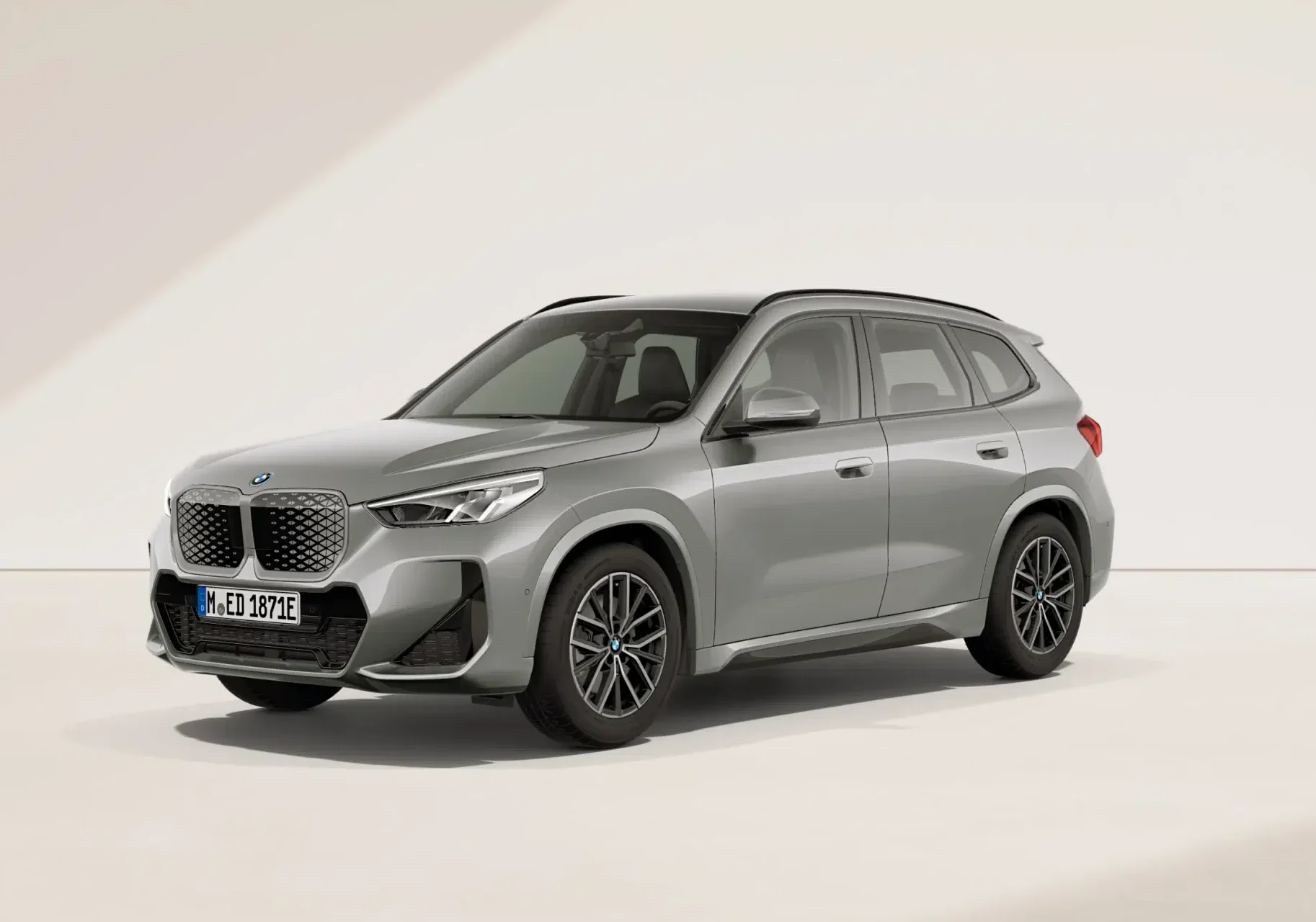 BMW iX1